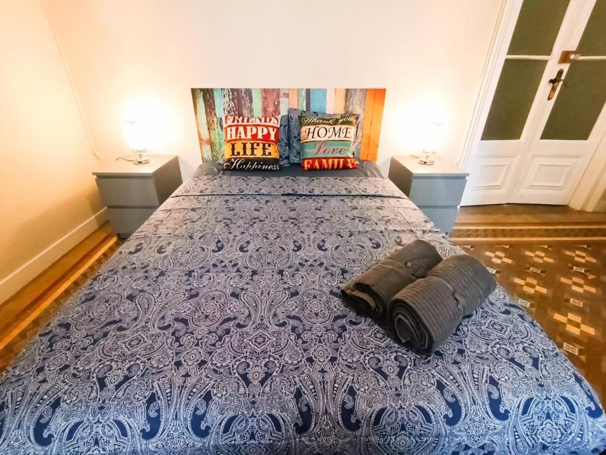 By Plaza Catalunya Rooms Барселона Экстерьер фото